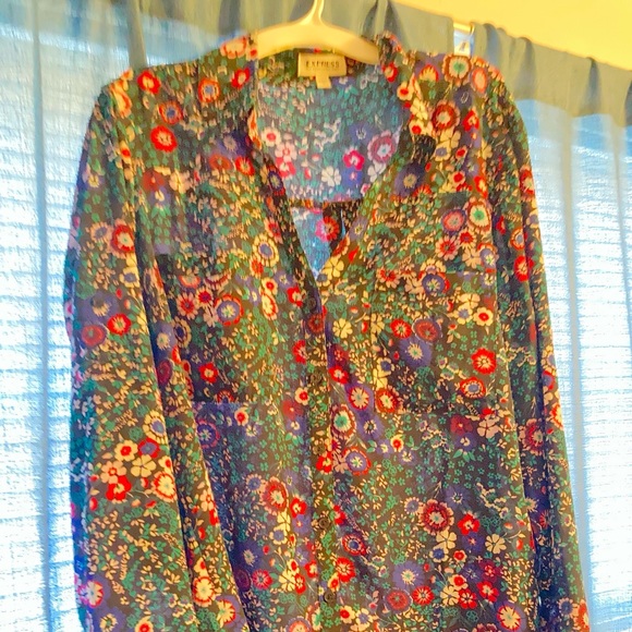 Express Blouse - Picture 2 of 2